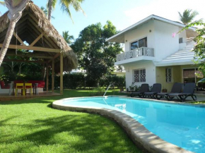 Charming oceanside 2 bd villa